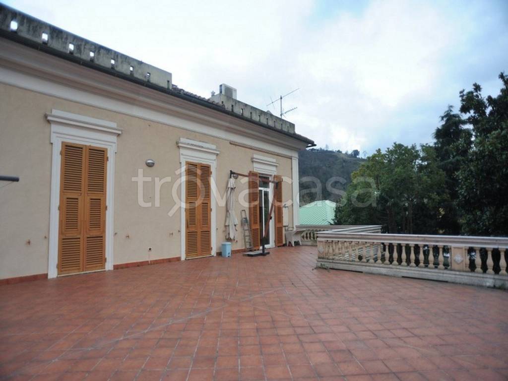 appartamento in vendita a Genova in zona Pontedecimo