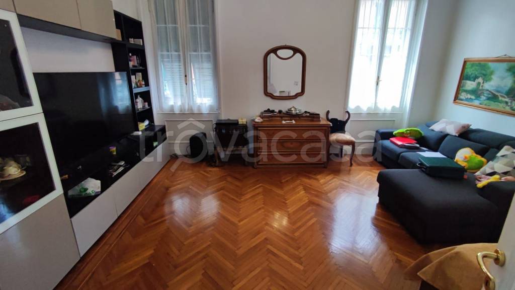 appartamento in vendita a Genova in zona Sampierdarena