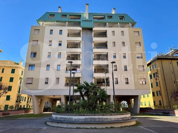 appartamento in vendita a Genova in zona Staglieno