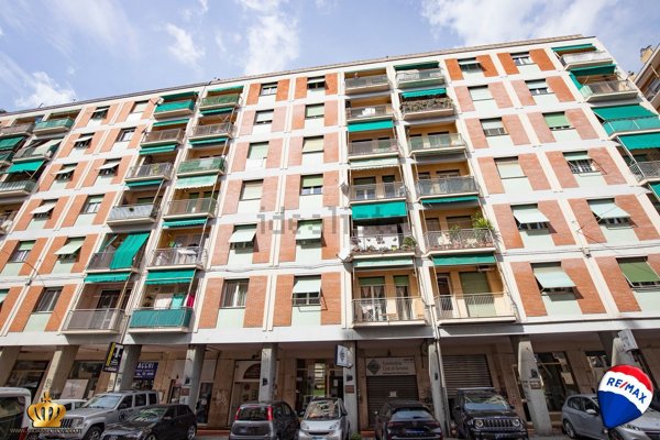 appartamento in vendita a Genova in zona Molassana