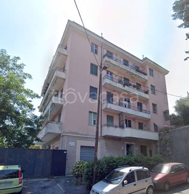 appartamento in vendita a Genova in zona Sturla