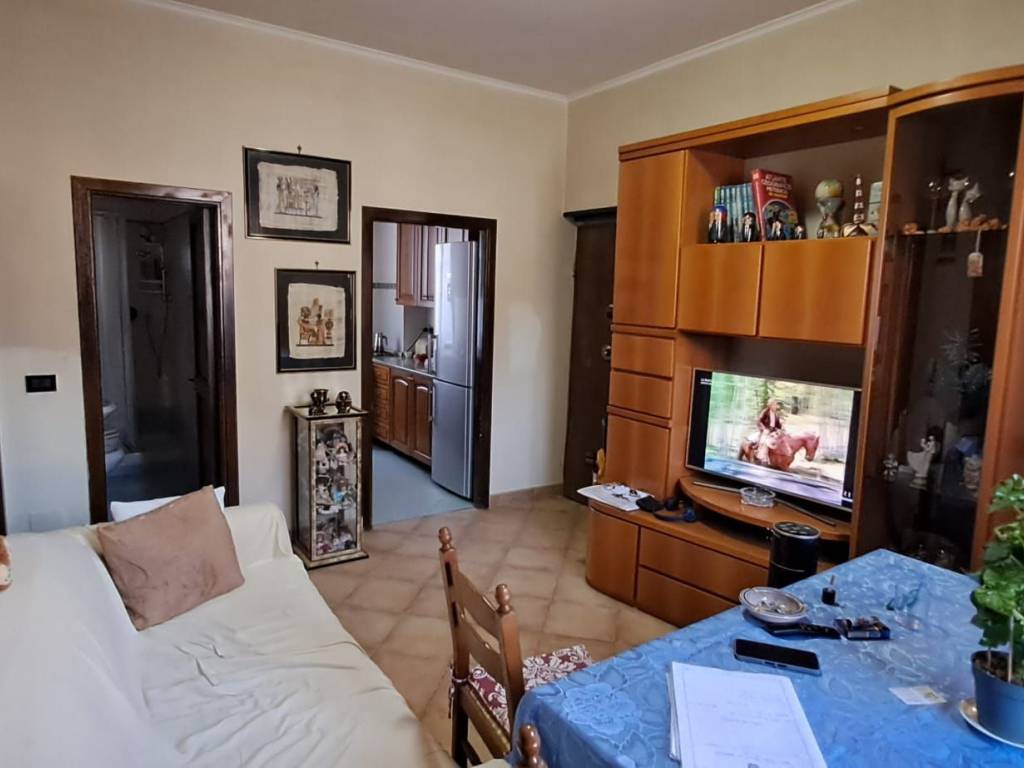 appartamento in vendita a Genova in zona Rivarolo