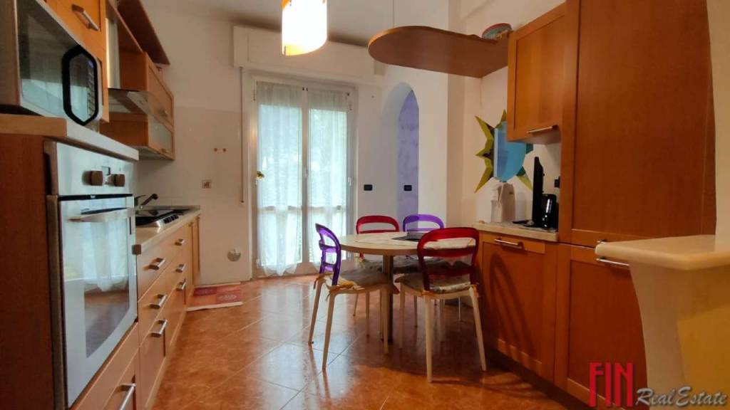 appartamento in vendita a Genova in zona Sestri Ponente