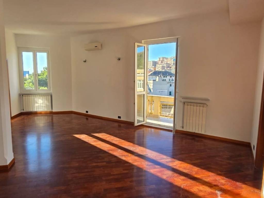 appartamento in vendita a Genova in zona Cornigliano