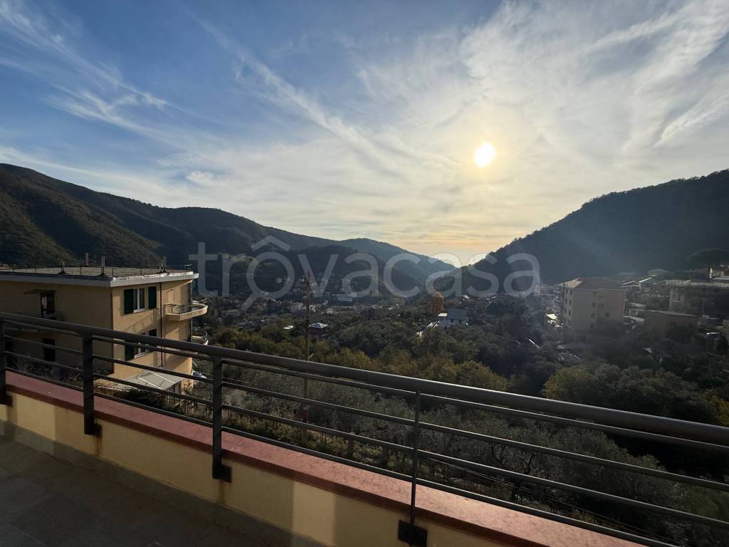 appartamento in vendita a Genova in zona Bavari
