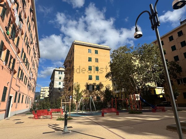 appartamento in vendita a Genova in zona San Gottardo/Sant'Eusebio