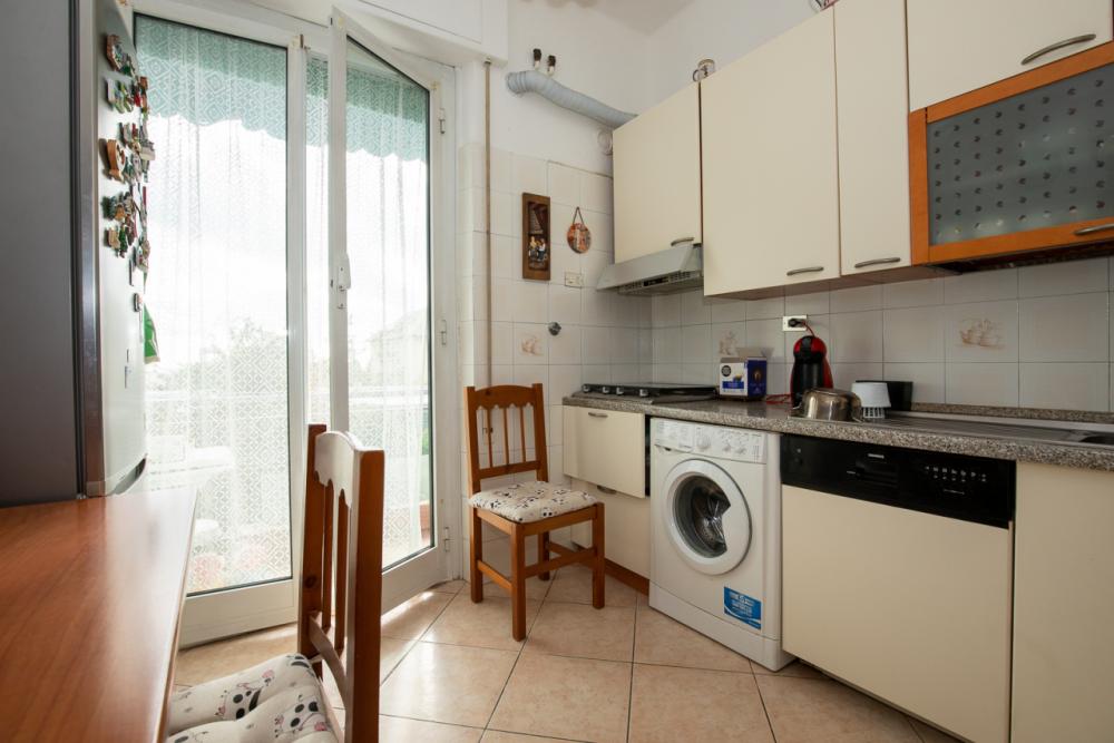 appartamento in vendita a Genova in zona Palmaro / Pra'