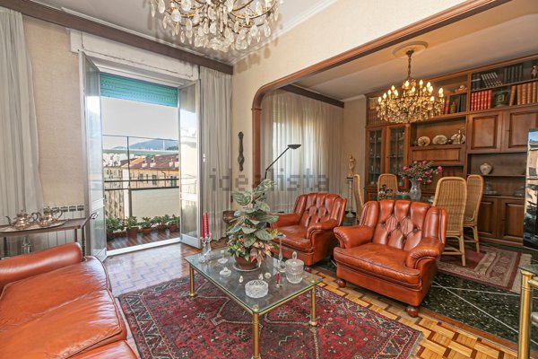 appartamento in vendita a Genova in zona Sampierdarena