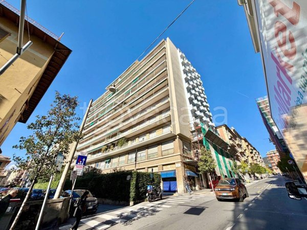 appartamento in vendita a Genova in zona Sestri Ponente