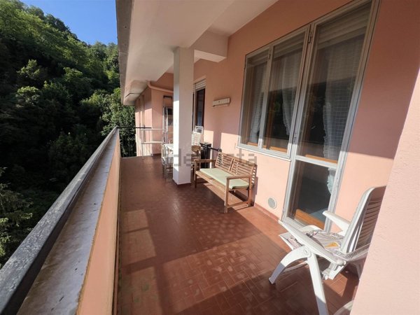 appartamento in vendita a Genova in zona Bolzaneto