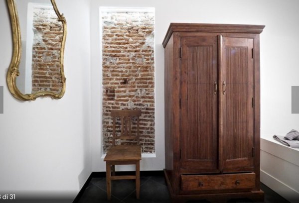 appartamento in vendita a Genova in zona Sottoripa / Maddalena / Molo