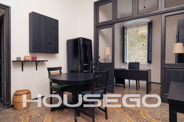 appartamento in vendita a Genova in zona Castelletto