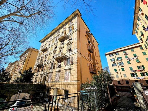 appartamento in vendita a Genova in zona Foce