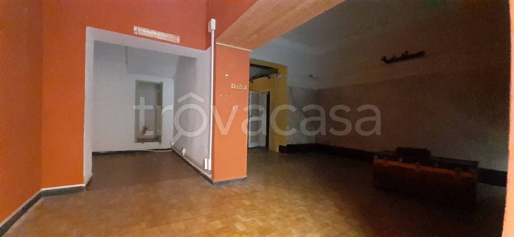 negozio in vendita a Genova in zona Sottoripa / Maddalena / Molo