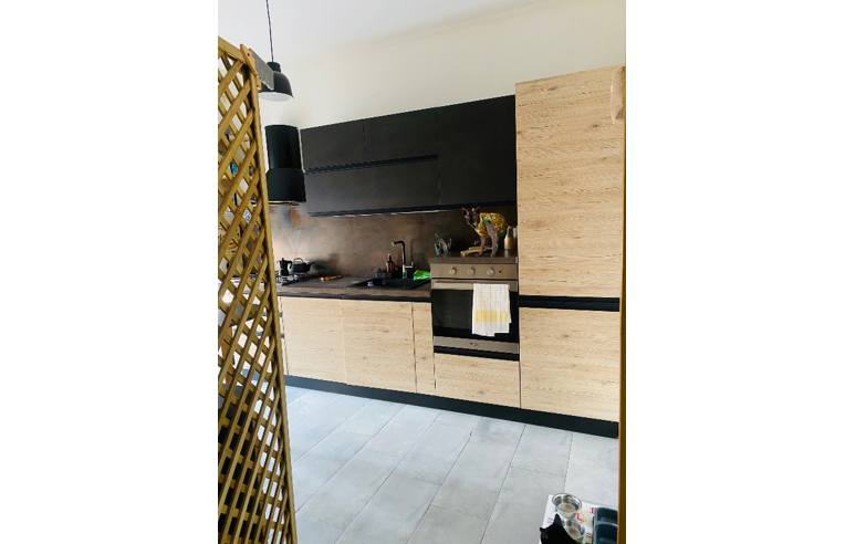 appartamento in vendita a Genova in zona Sestri Ponente