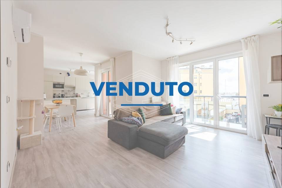 appartamento in vendita a Genova in zona Sestri Ponente