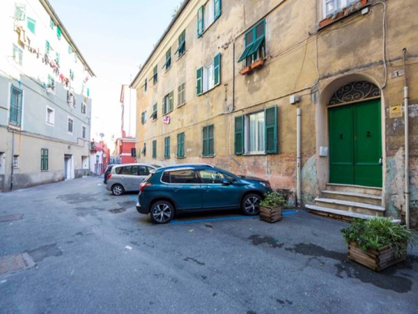 appartamento in vendita a Genova in zona Marassi