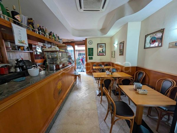 negozio in vendita a Genova in zona Portoria / Piccapietra