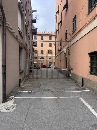 negozio in vendita a Genova in zona Sampierdarena