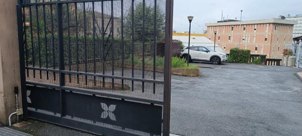 negozio in vendita a Genova in zona Cornigliano