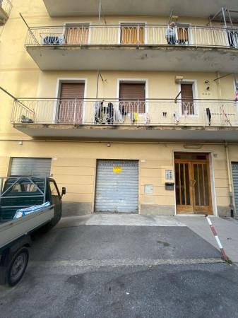 negozio in vendita a Genova in zona Pontedecimo