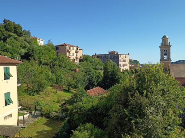 appartamento in vendita a Genova in zona Rivarolo