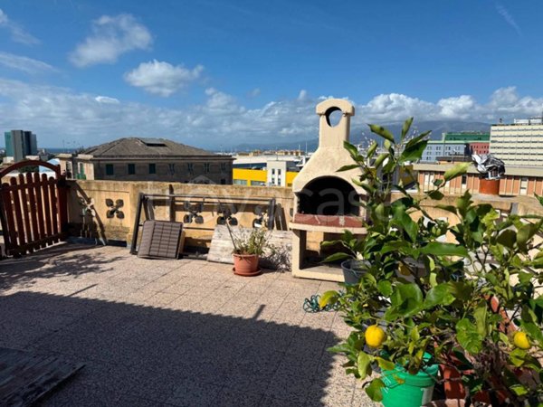 appartamento in vendita a Genova in zona Sestri Ponente