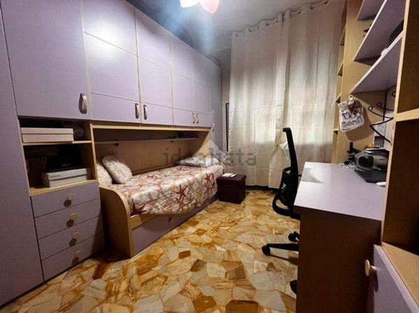 appartamento in vendita a Genova in zona Sestri Ponente