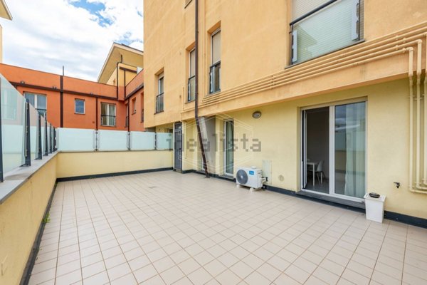 appartamento in vendita a Genova in zona Sestri Ponente