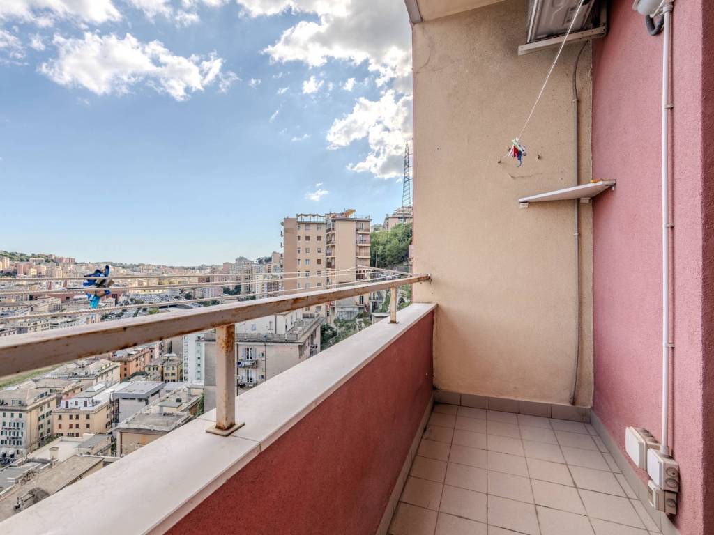 appartamento in vendita a Genova in zona Marassi