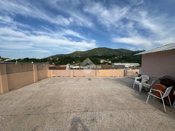 appartamento in vendita a Genova in zona Rivarolo