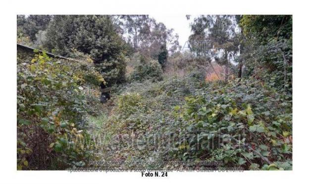 terreno edificabile in vendita a Genova