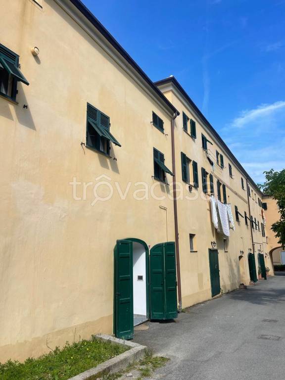 appartamento in vendita a Genova in zona Bolzaneto