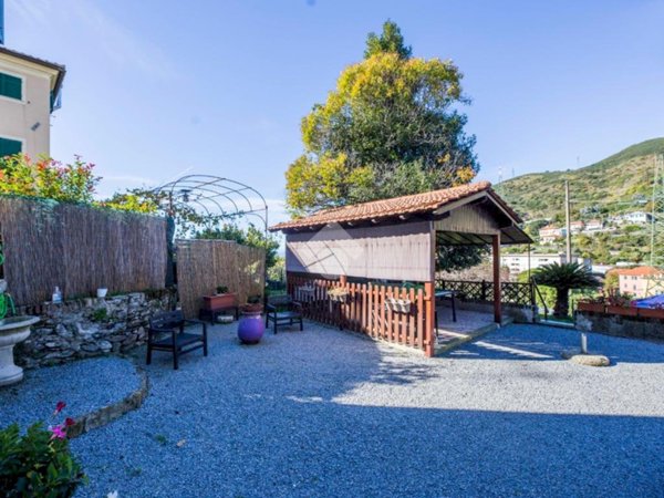casa indipendente in vendita a Genova in zona Borzoli