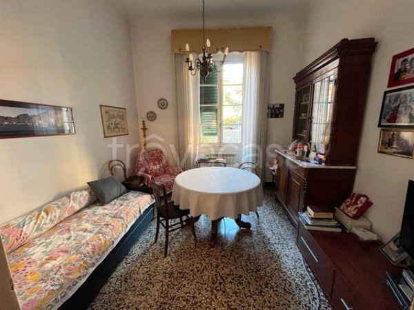 appartamento in vendita a Genova in zona Castelletto