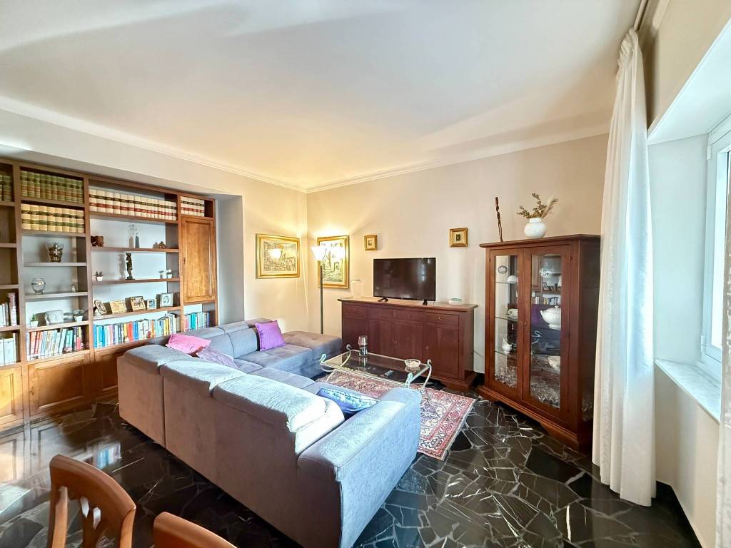 appartamento in vendita a Genova in zona Castelletto