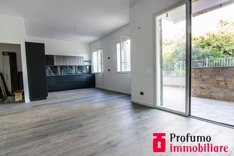 appartamento in vendita a Genova in zona Multedo