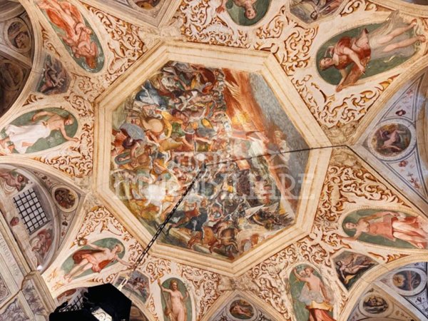 appartamento in vendita a Genova in zona Sottoripa / Maddalena / Molo