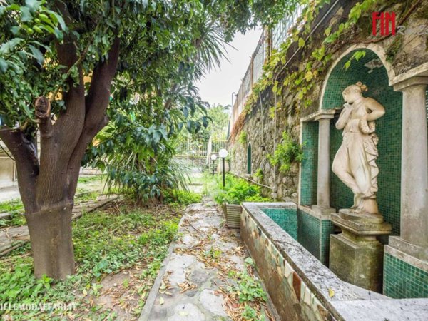 appartamento in vendita a Genova in zona Albaro