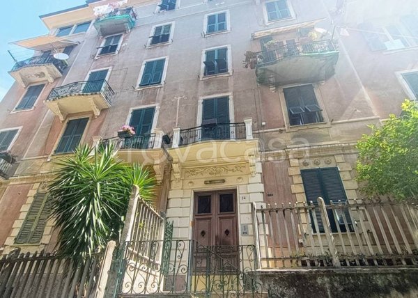 appartamento in vendita a Genova in zona Sestri Ponente