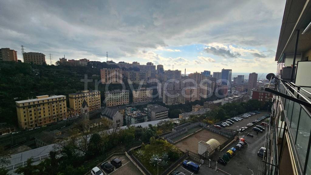 appartamento in vendita a Genova in zona Sampierdarena