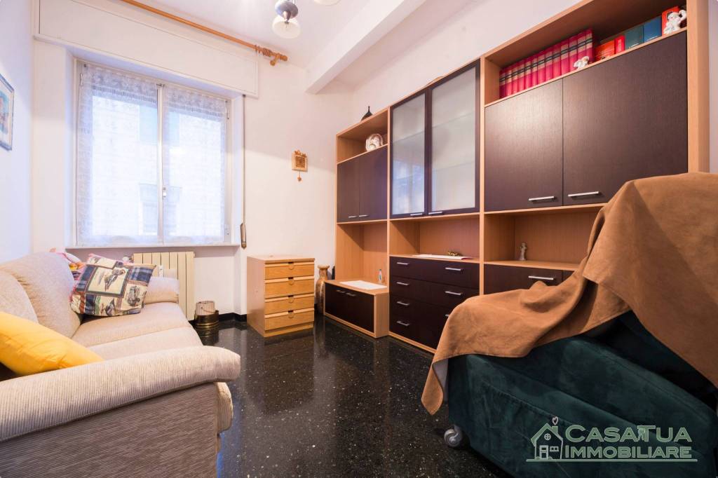appartamento in vendita a Genova in zona Quezzi