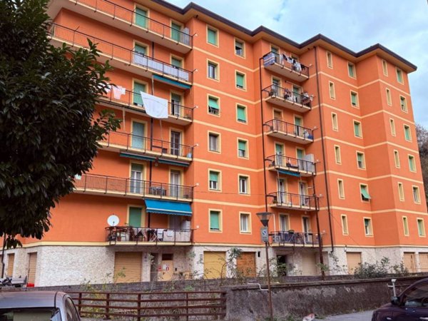 appartamento in vendita a Genova in zona Bolzaneto