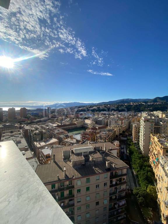 appartamento in vendita a Genova in zona Sampierdarena