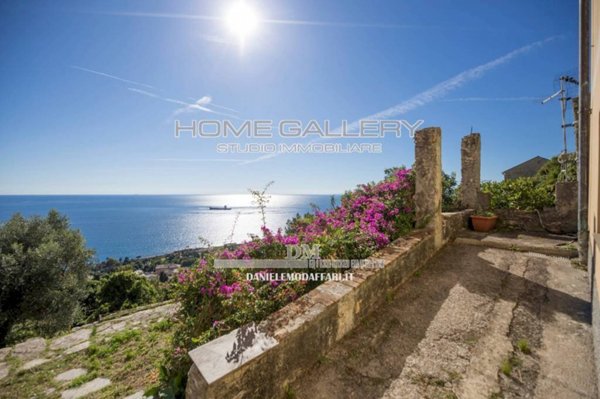 casa indipendente in vendita a Genova in zona Albaro