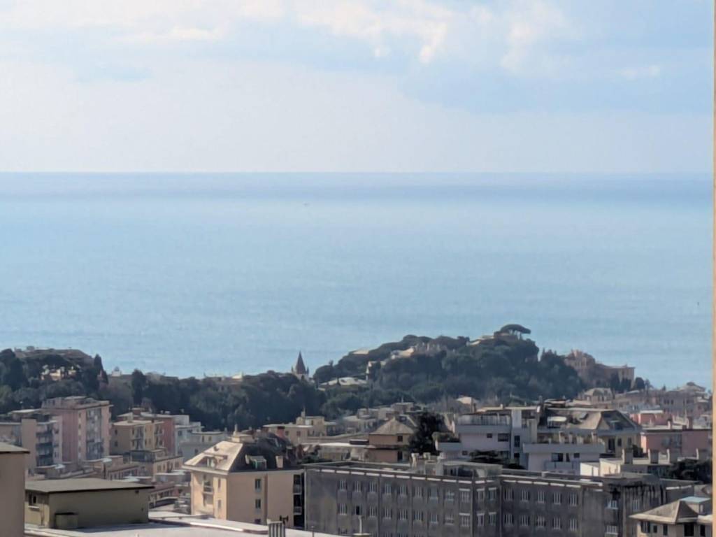 appartamento in vendita a Genova in zona San Martino