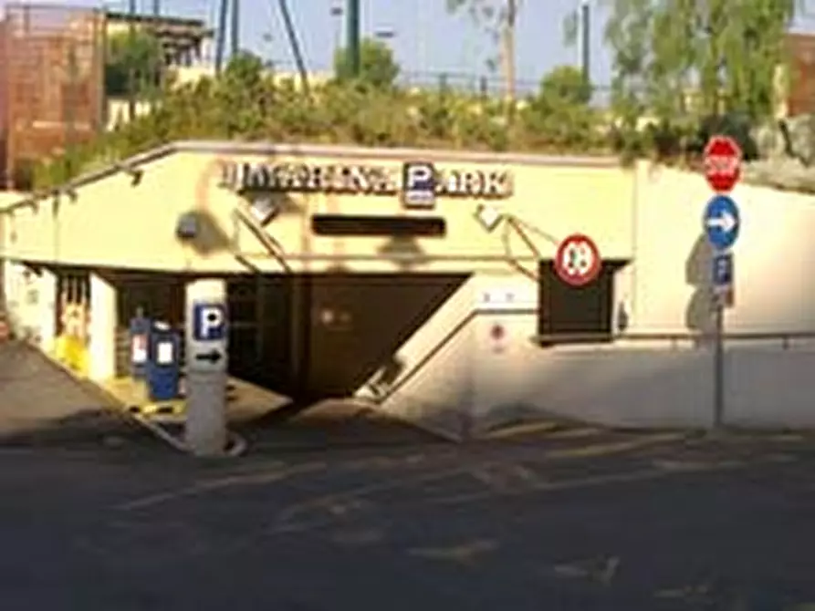 mansarda in vendita a Genova in zona Sottoripa / Maddalena / Molo