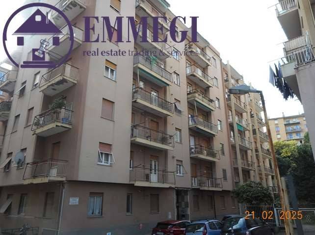 appartamento in vendita a Genova in zona Sestri Ponente