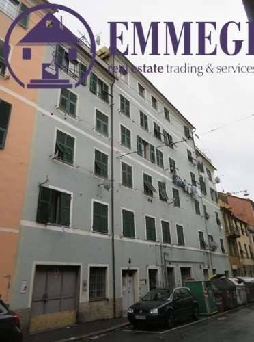 appartamento in vendita a Genova in zona Rivarolo