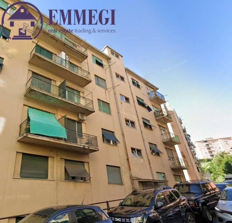 appartamento in vendita a Genova in zona Sampierdarena